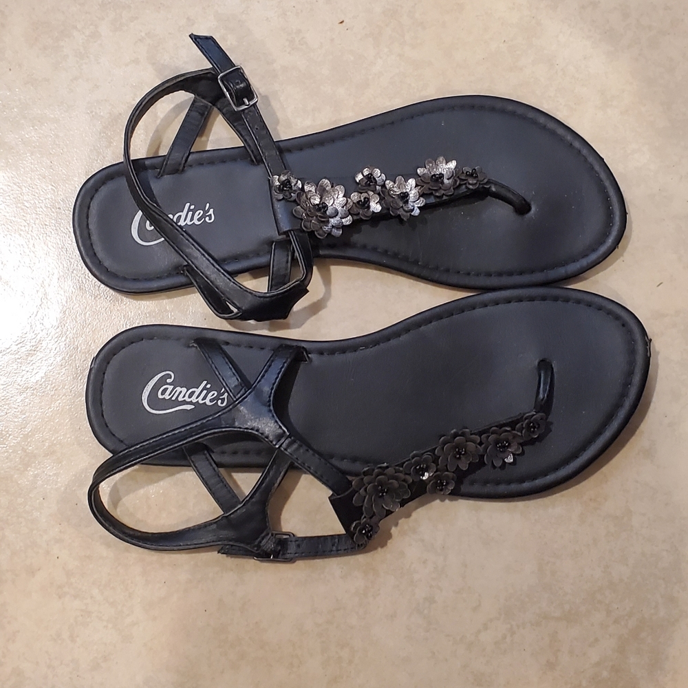 Candie's Black Flower Strappy Sandals